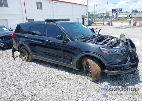 2021 Ford Police Interceptor z USA, uszkodzony, nr VIN 1FM5K8AC3MGC02007